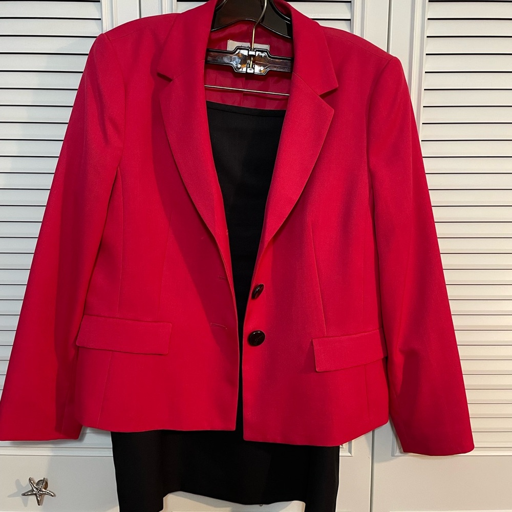 Le Suit Classic Women's Skirt Suit size 14p